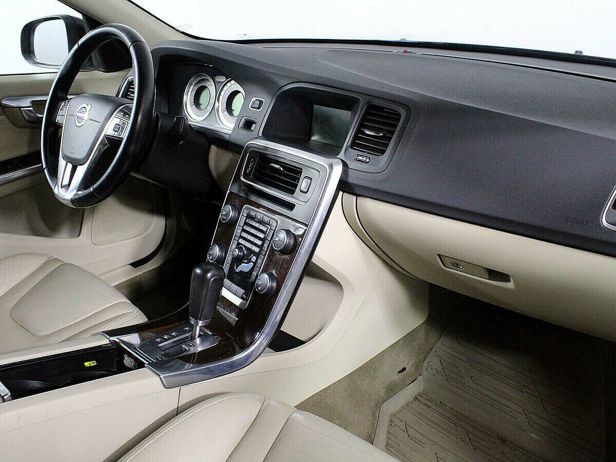 Volvo S60, 1.6 л, Робот, 2012 фото 8