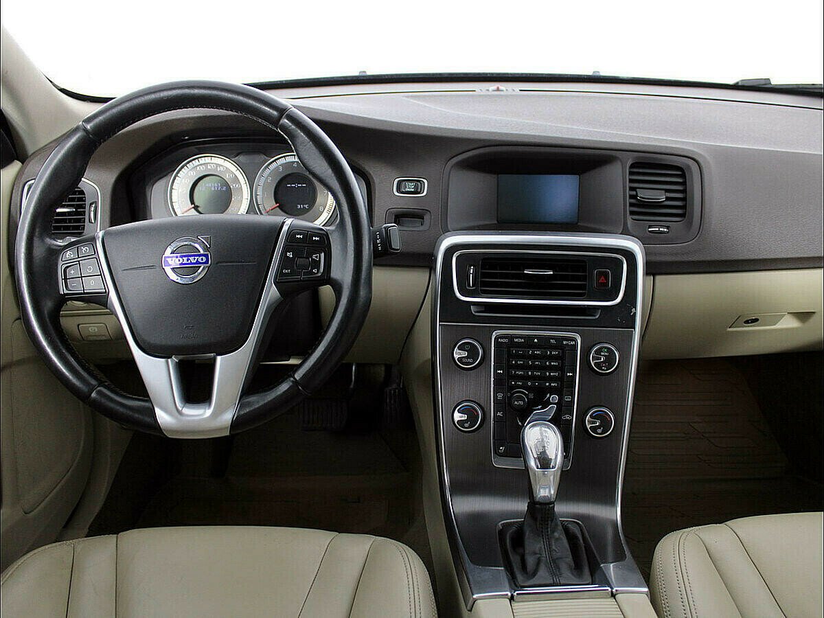 Volvo S60, 1.6 л, Робот, 2013 фото 2
