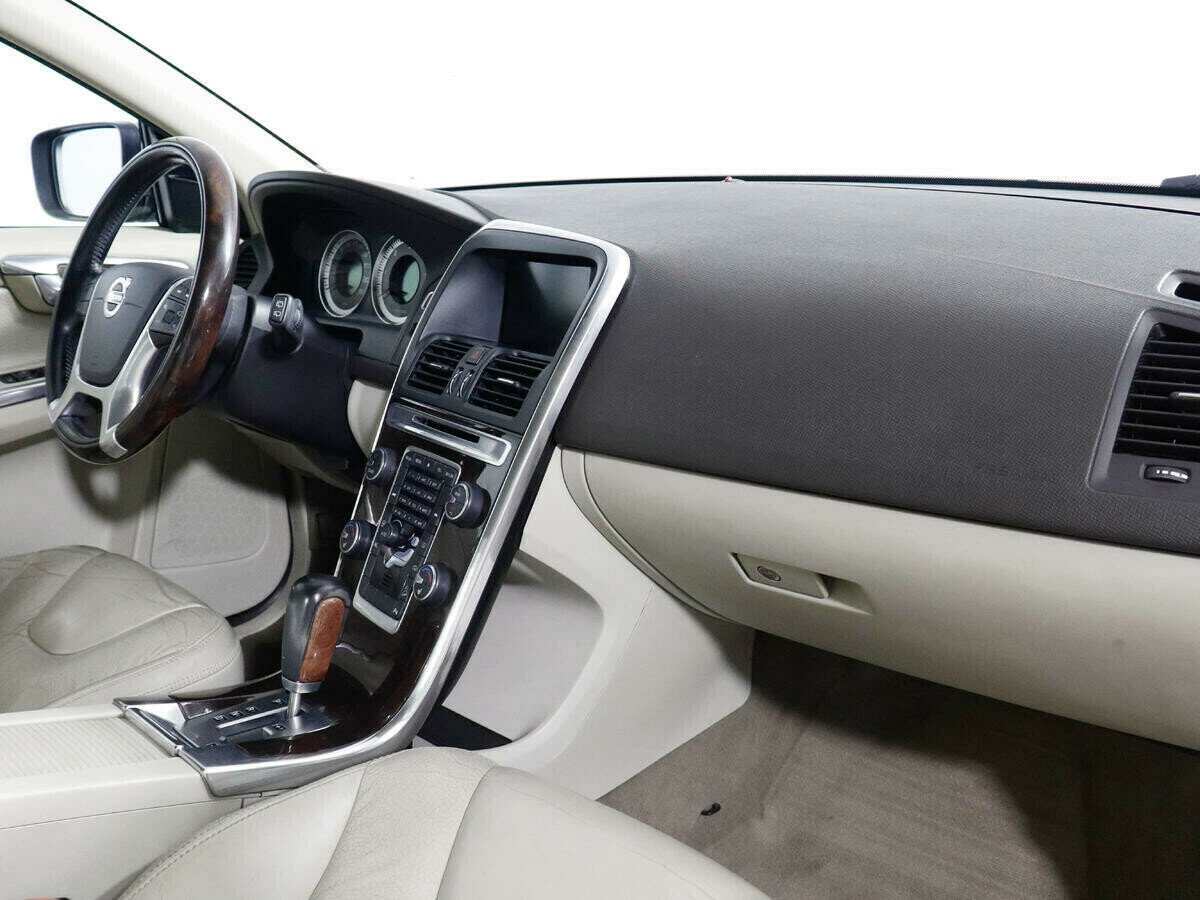 Volvo XC60, 2.4 л, АТ, 2011 фото 8