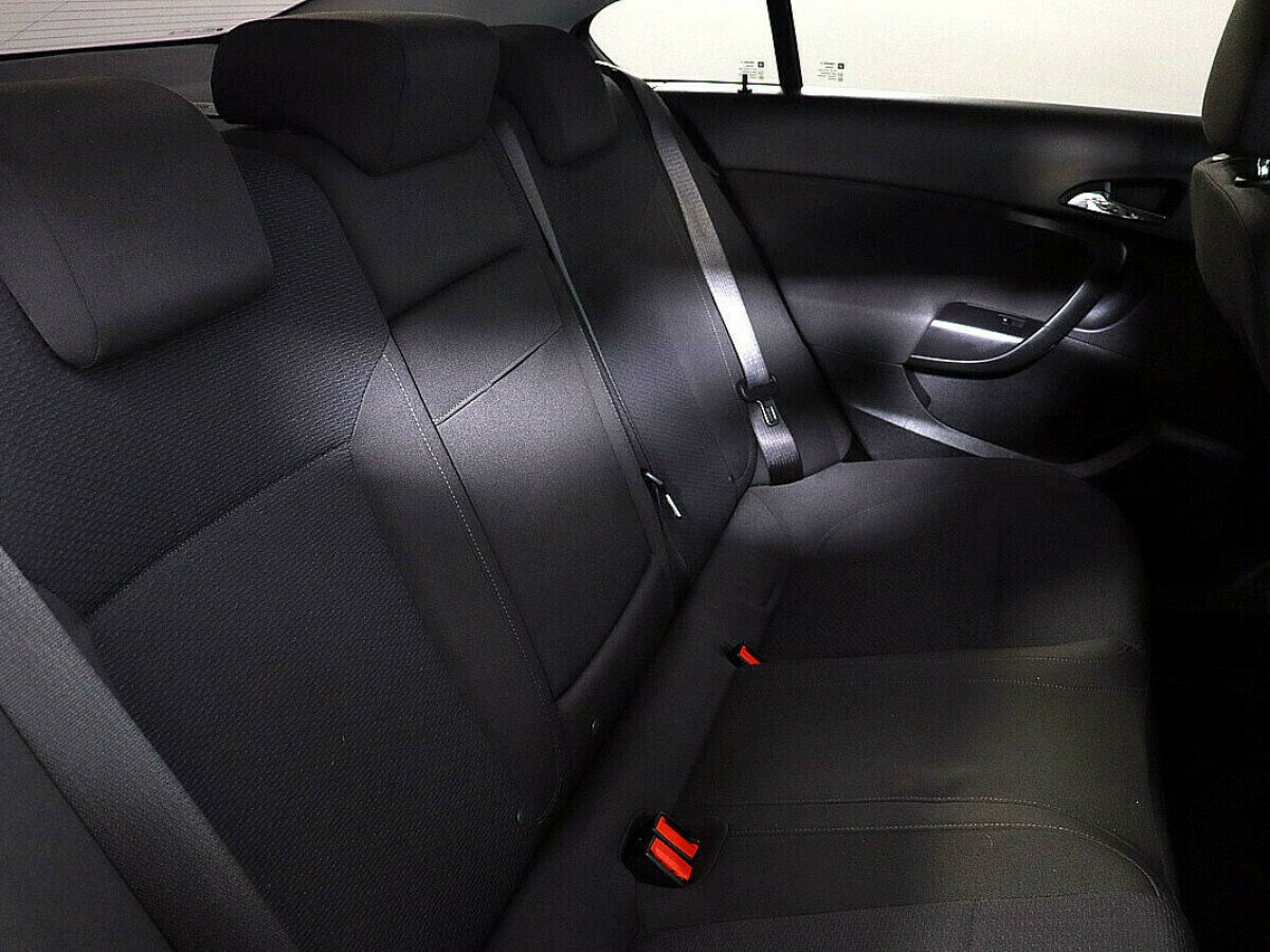 Opel Insignia, 1.6 л, АТ, 2014 фото 1