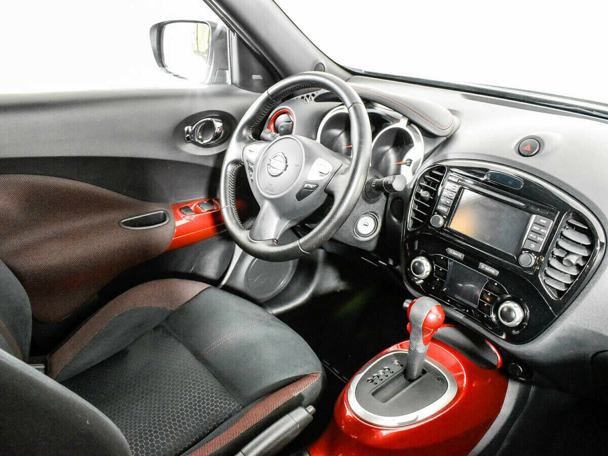Nissan Juke, 1.6 л, Вариатор, 2018 фото 2