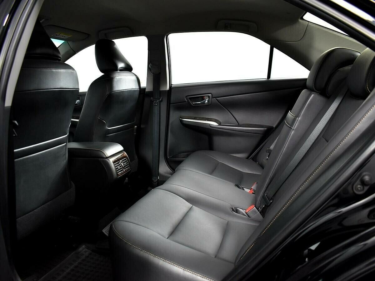 Toyota Camry, 2.5 л, АТ, 2014 фото 2