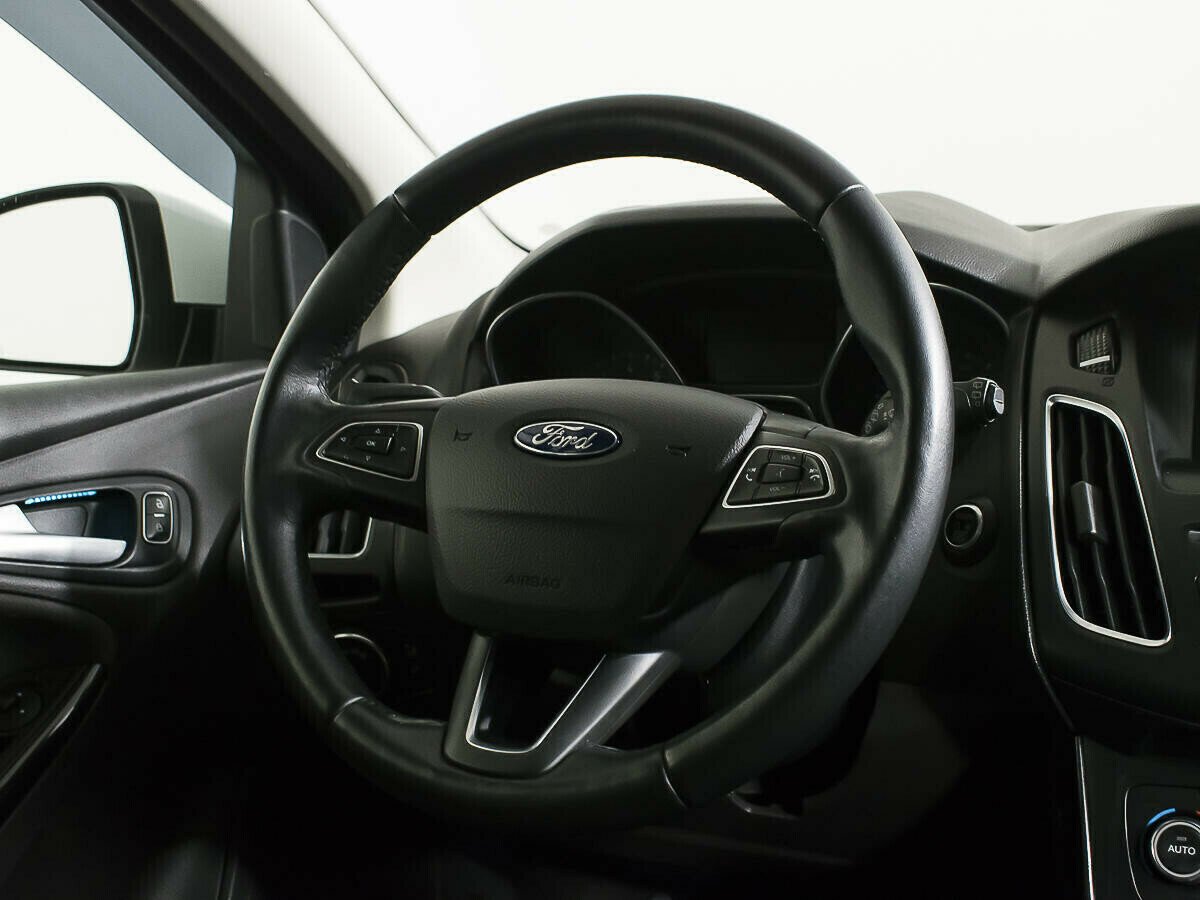 Ford Focus, 1.6 л, Робот, 2015 фото 7