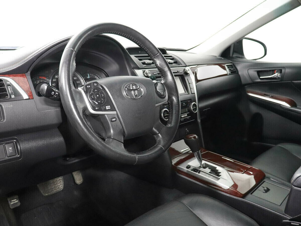 Toyota Camry, 2.5 л, АТ, 2014 фото 7