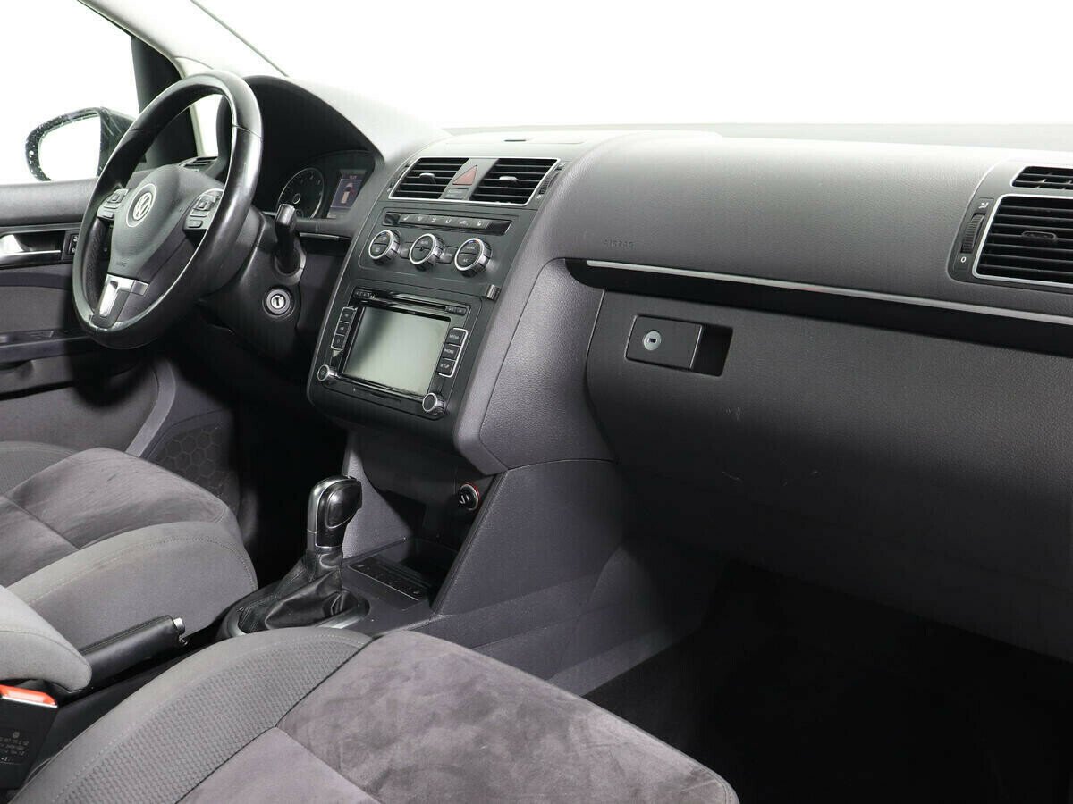 Volkswagen Touran, 1.4 л, Робот, 2012 фото 2