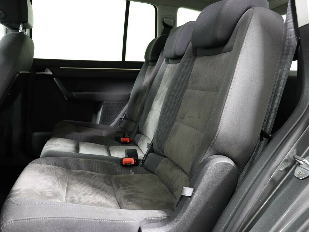 Volkswagen Touran, 1.4 л, Робот, 2012 фото 1