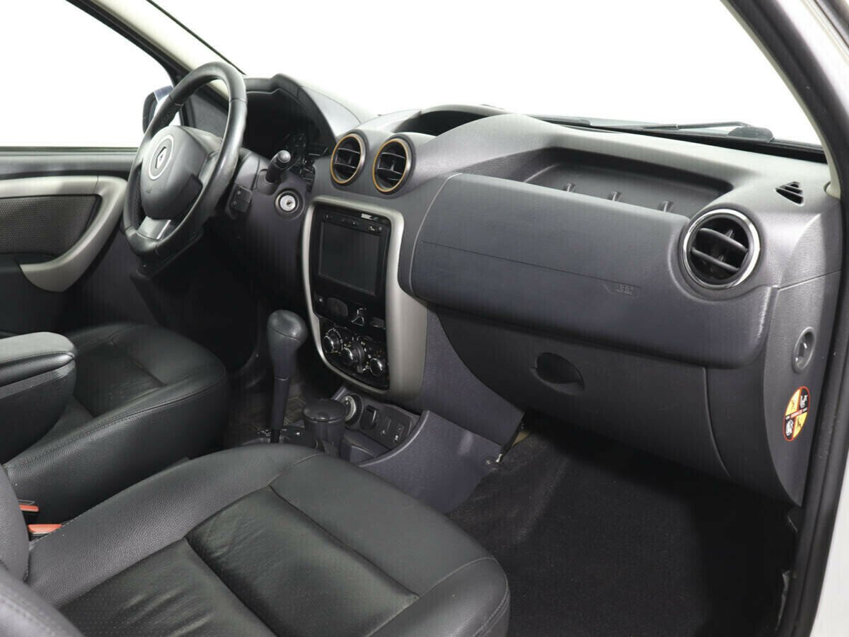 Renault Duster, 2.0 л, АТ, 2014 фото 2