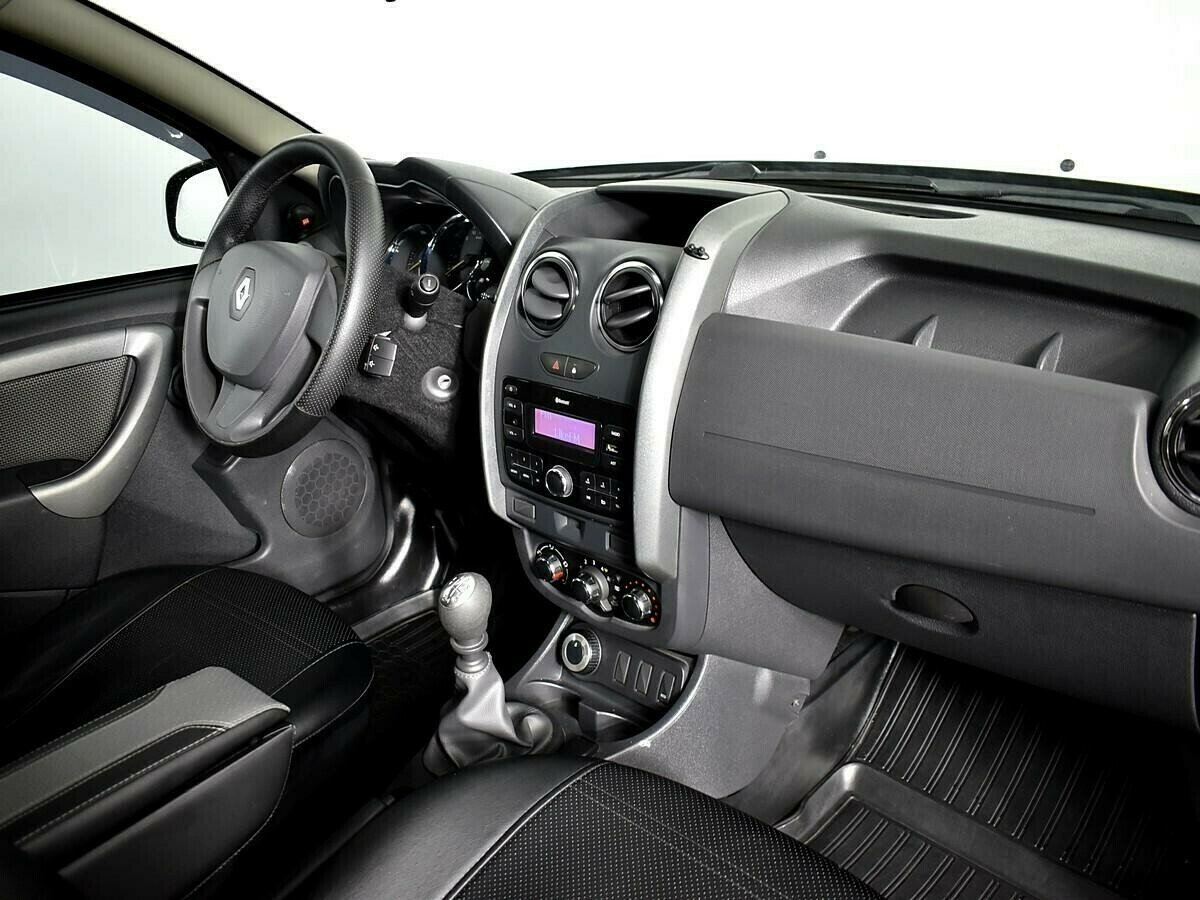 Renault Duster, 1.5 л, МТ, 2017 фото 1