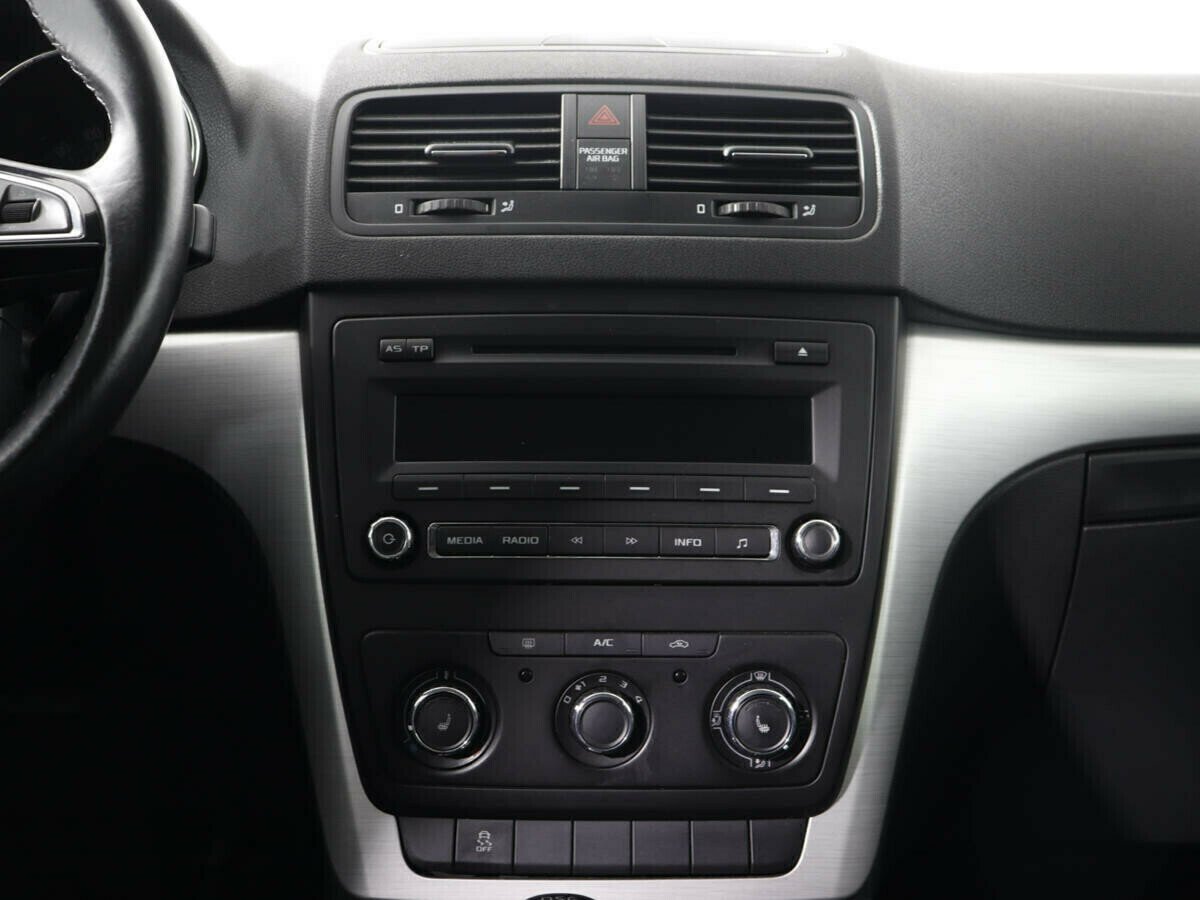 Skoda Yeti, 1.2 л, Робот, 2014 фото 8