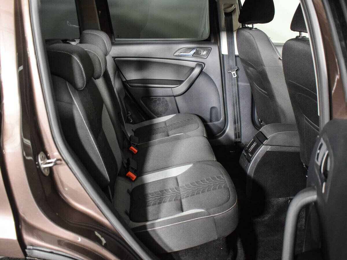 Skoda Yeti, 1.8 л, Робот, 2017 фото 7