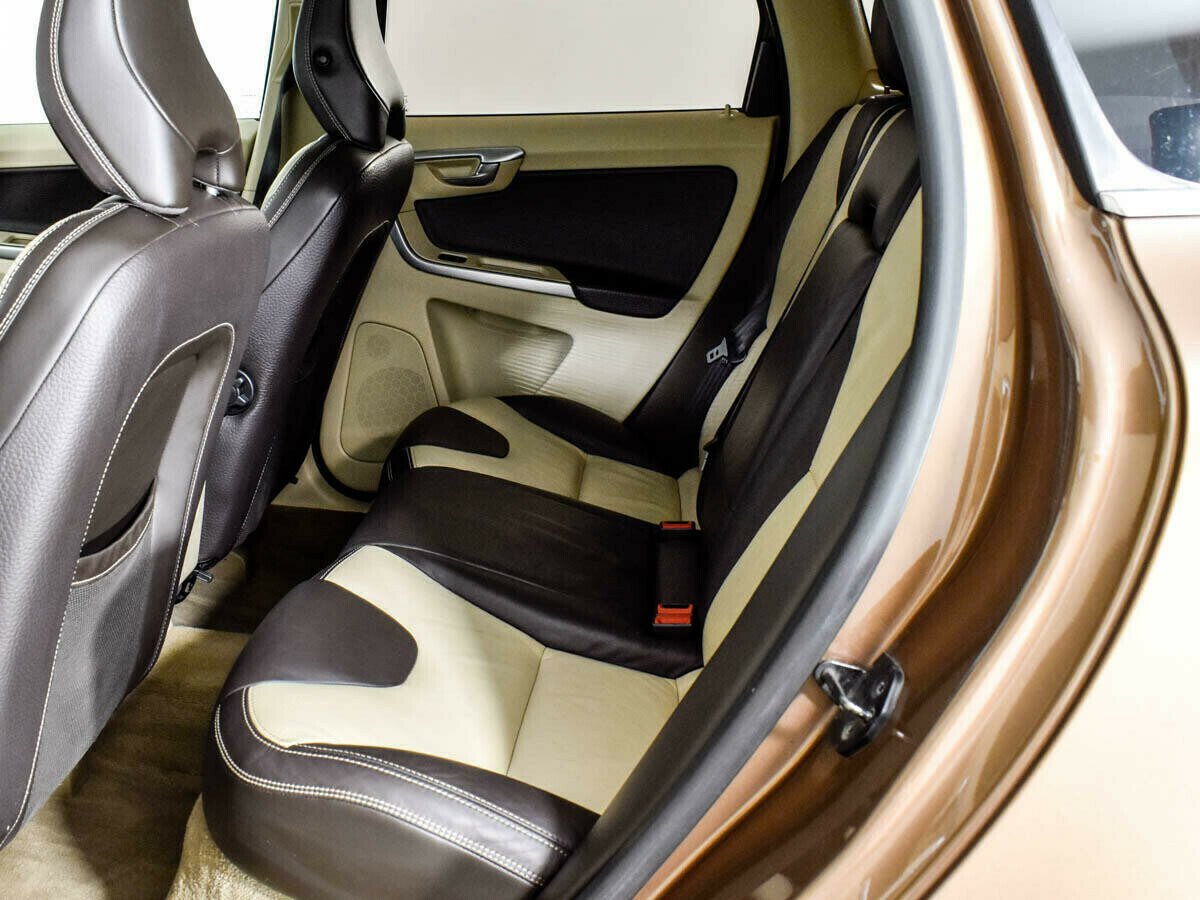 Volvo XC60, 2.4 л, АТ, 2011 фото 6