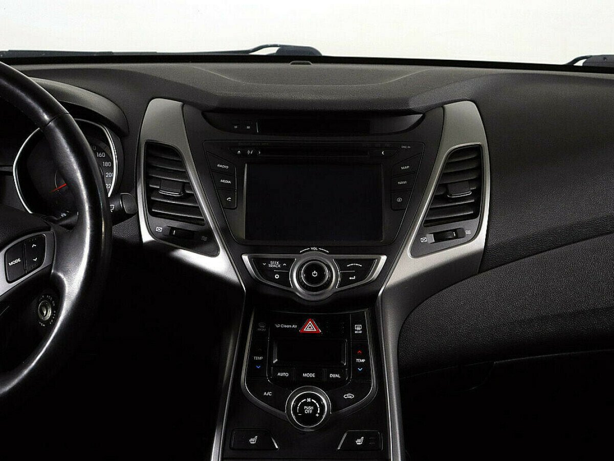 Hyundai Elantra, 2.0 л, АТ, 2015 фото 10