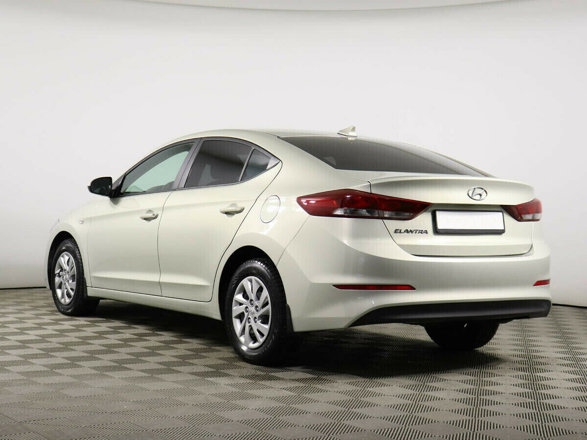 Hyundai Elantra, 2.0 л, АТ, 2016 фото 6