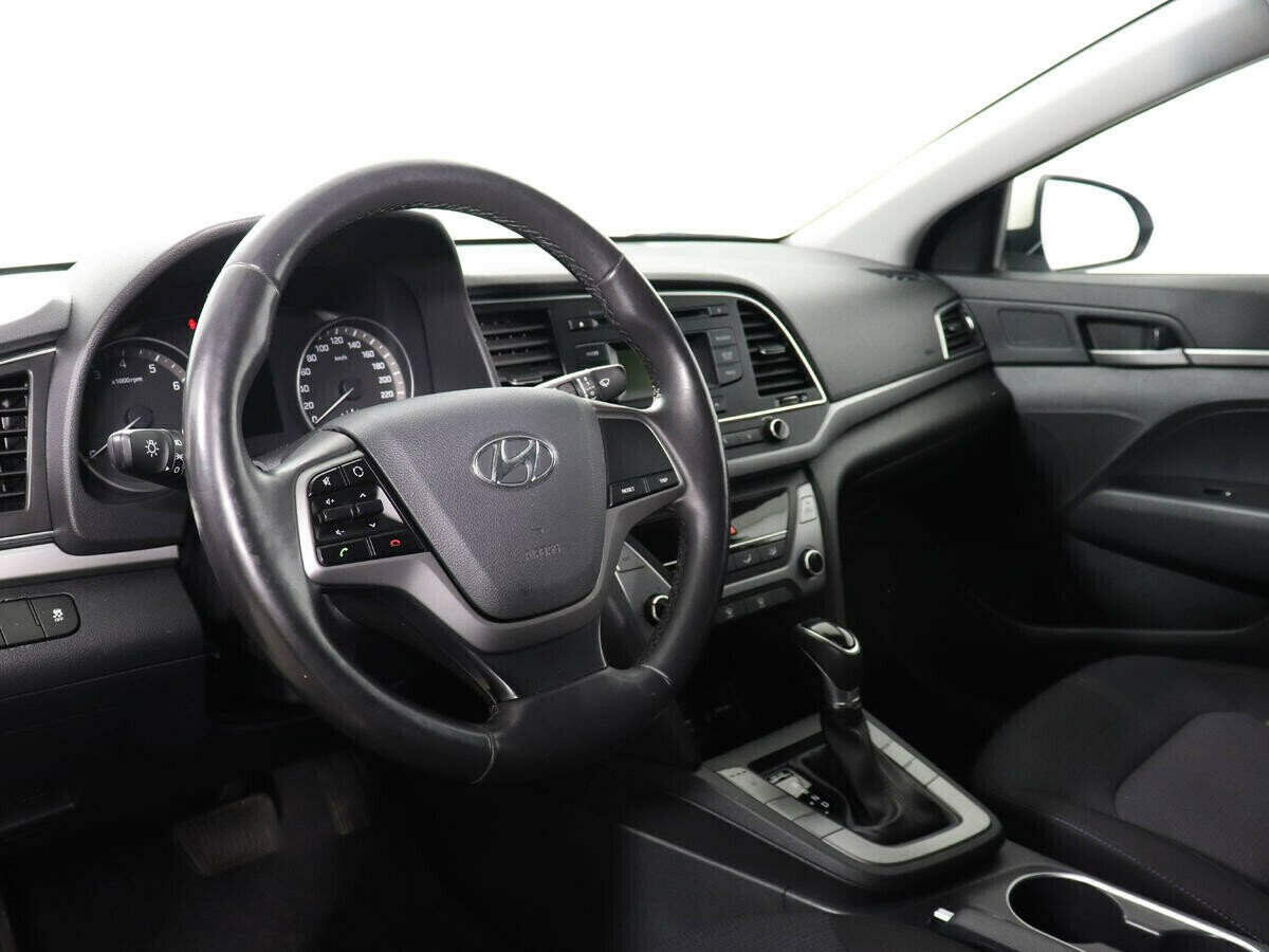 Hyundai Elantra, 2.0 л, АТ, 2016 фото 7