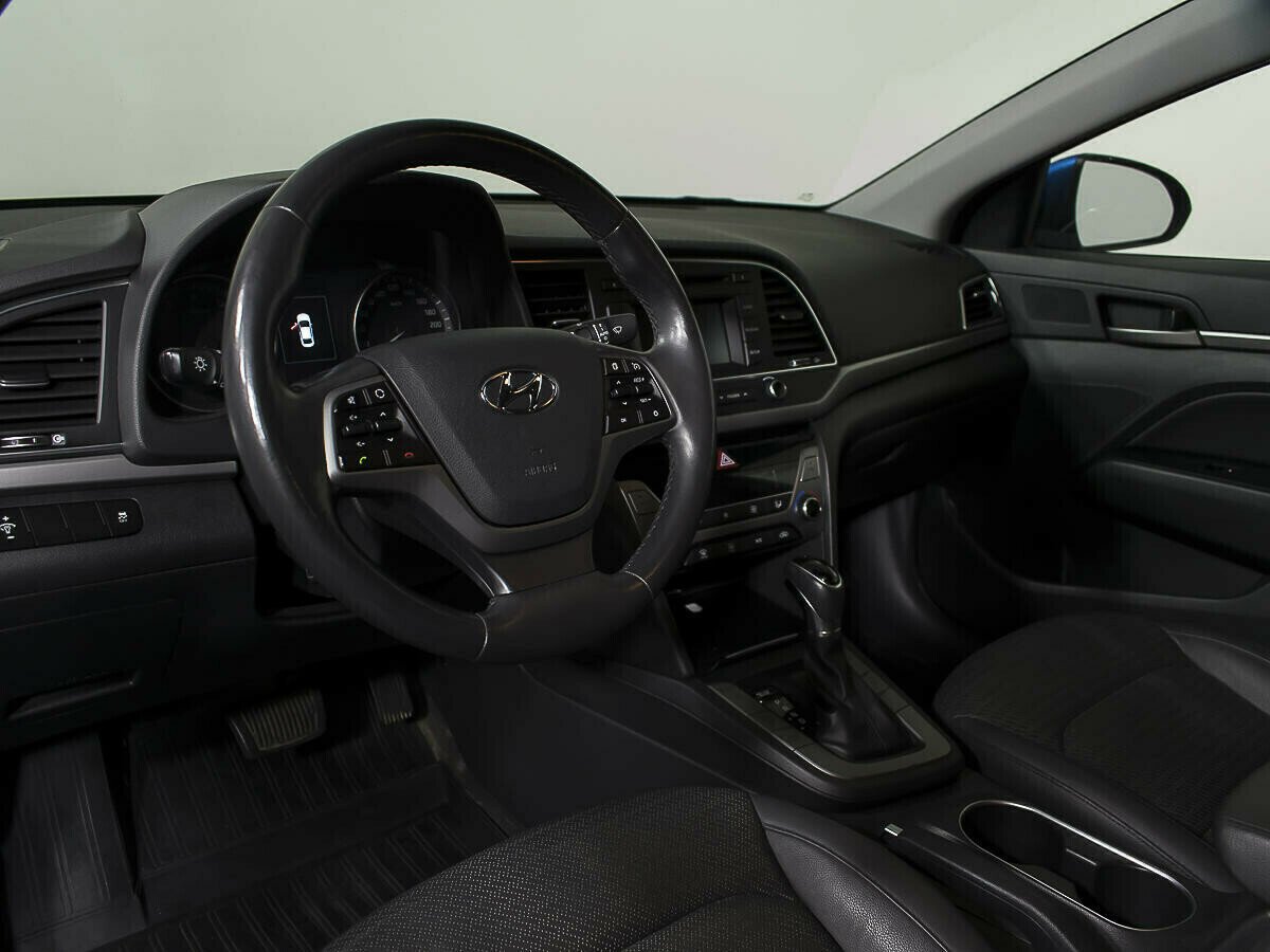 Hyundai Elantra, 2.0 л, АТ, 2017 фото 7