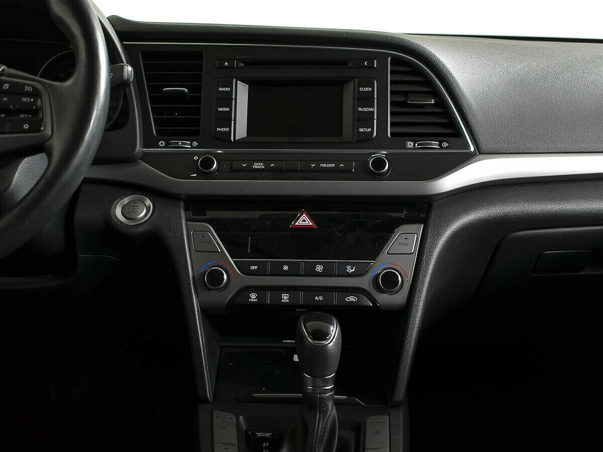 Hyundai Elantra, 2.0 л, АТ, 2017 фото 8