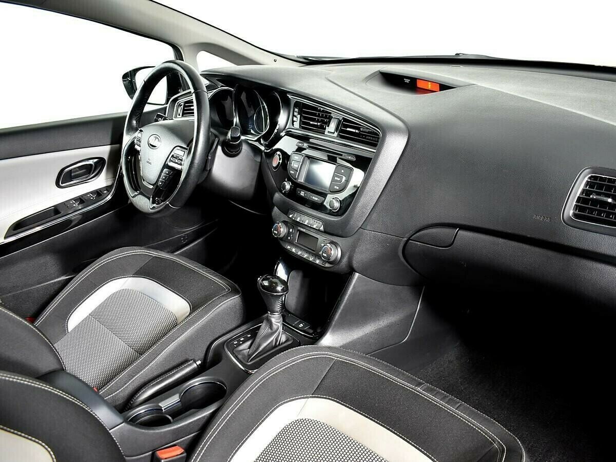 Kia Ceed, 1.6 л, Робот, 2016 фото 2
