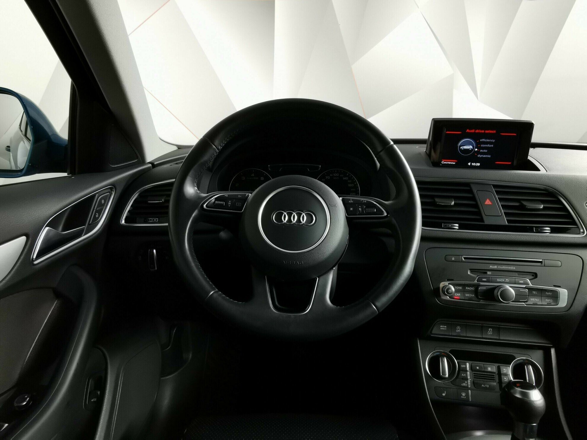 Audi Q3 2.0 РКПП, 2012, 141 000 км фото 9