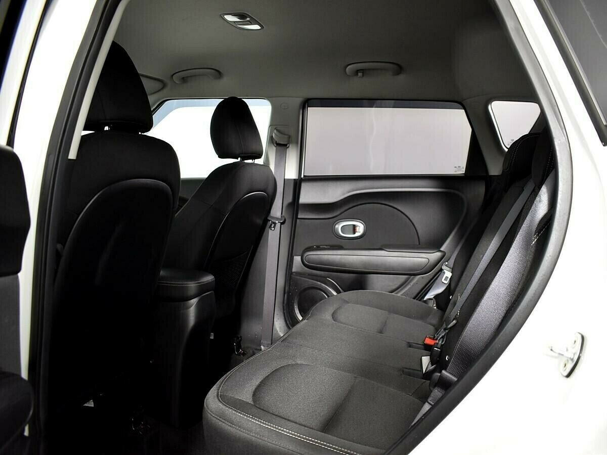 Kia Soul, 2.0 л, АТ, 2018 фото 2