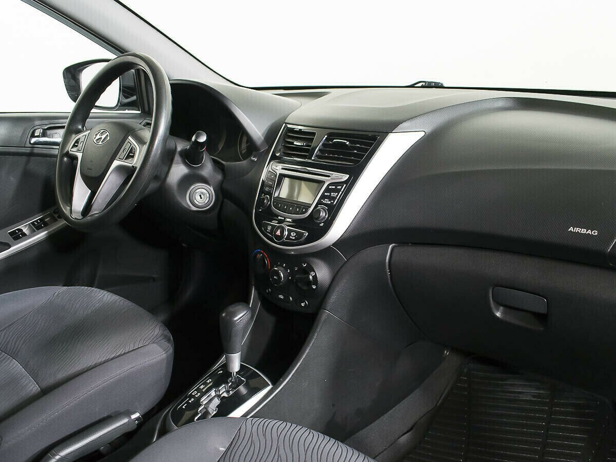 Hyundai Solaris, 1.6 л, АТ, 2014 фото 8