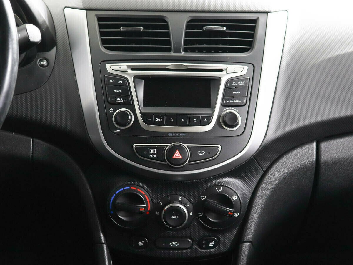 Hyundai Solaris, 1.6 л, МТ, 2017 фото 2