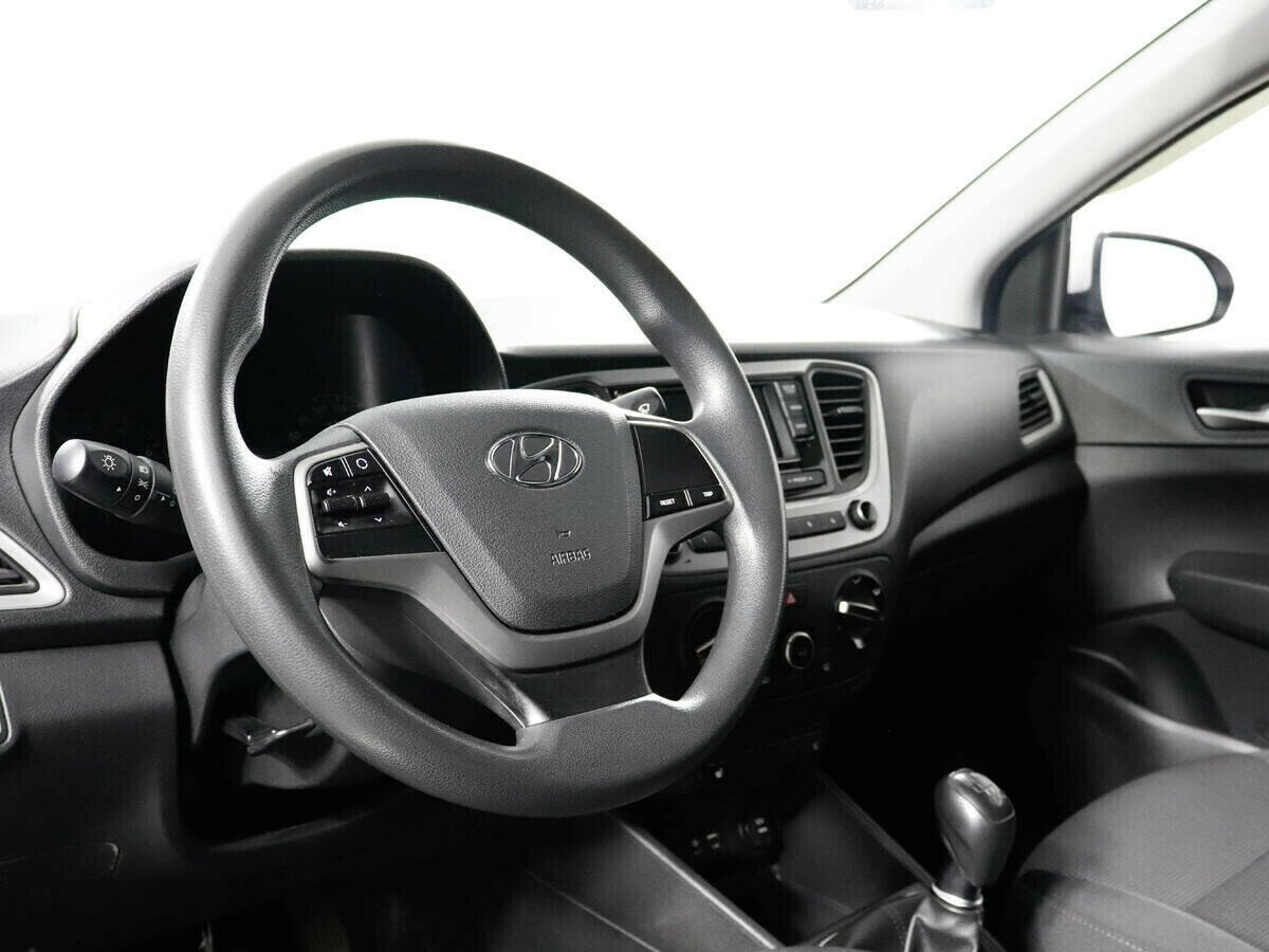 Hyundai Solaris, 1.6 л, МТ, 2018 фото 7