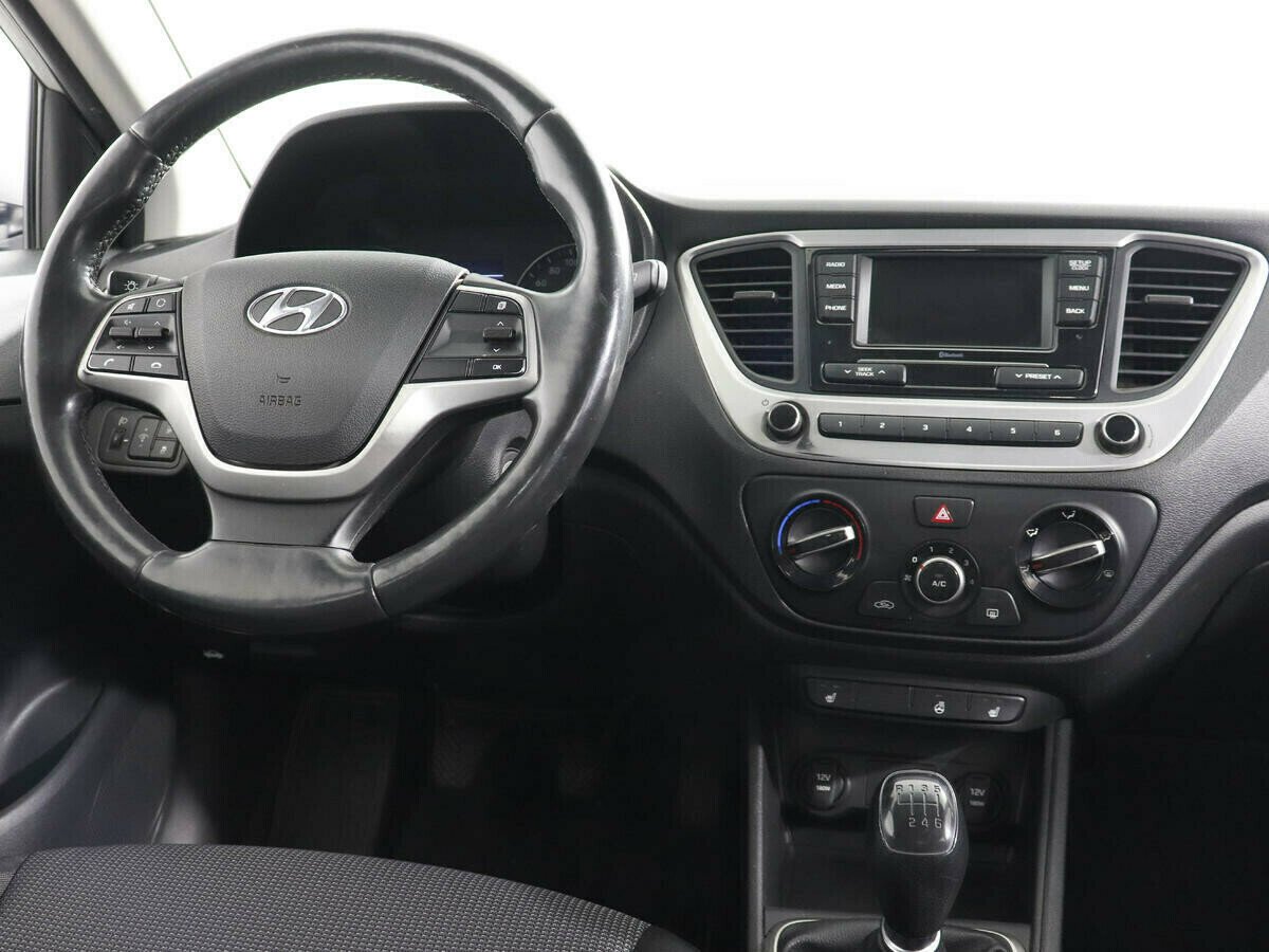 Hyundai Solaris, 1.6 л, МТ, 2018 фото 9