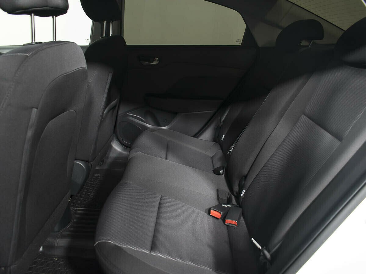 Hyundai Solaris, 1.6 л, АТ, 2020 фото 10