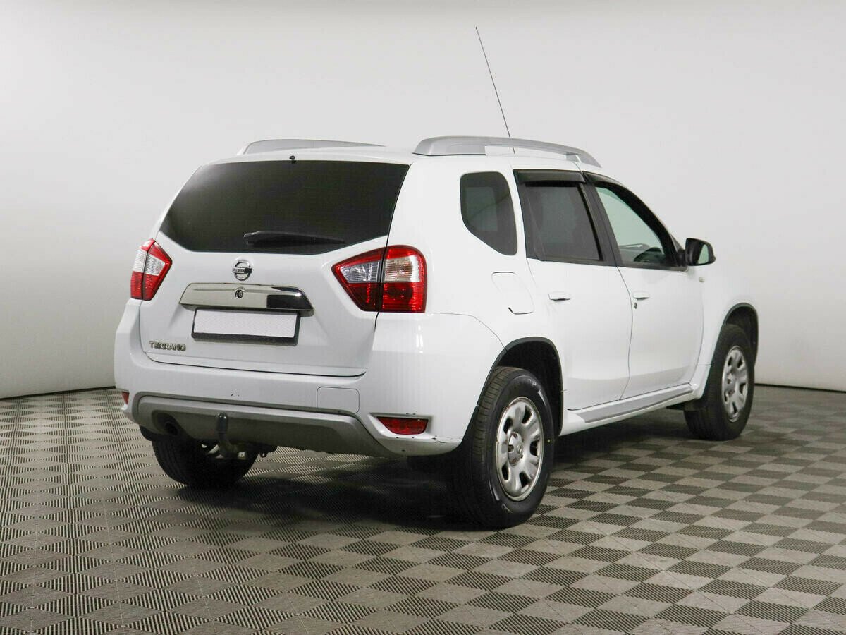 Nissan Terrano, 2.0 л, АТ, 2016 фото 4