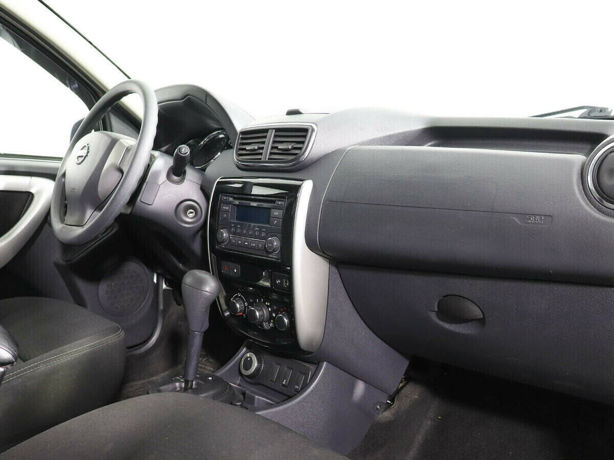 Nissan Terrano, 2.0 л, АТ, 2016 фото 2