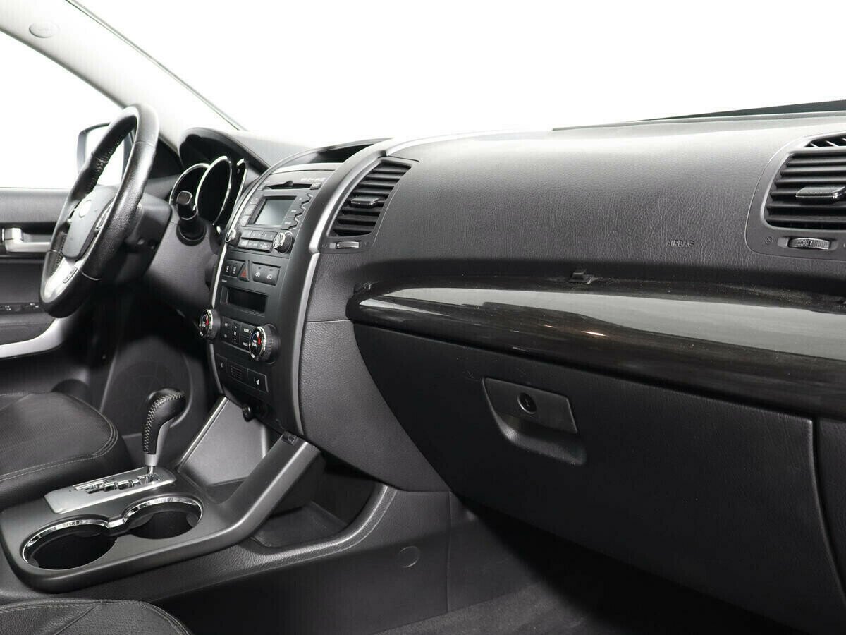 Kia Sorento, 2.2 л, АТ, 2011 фото 7