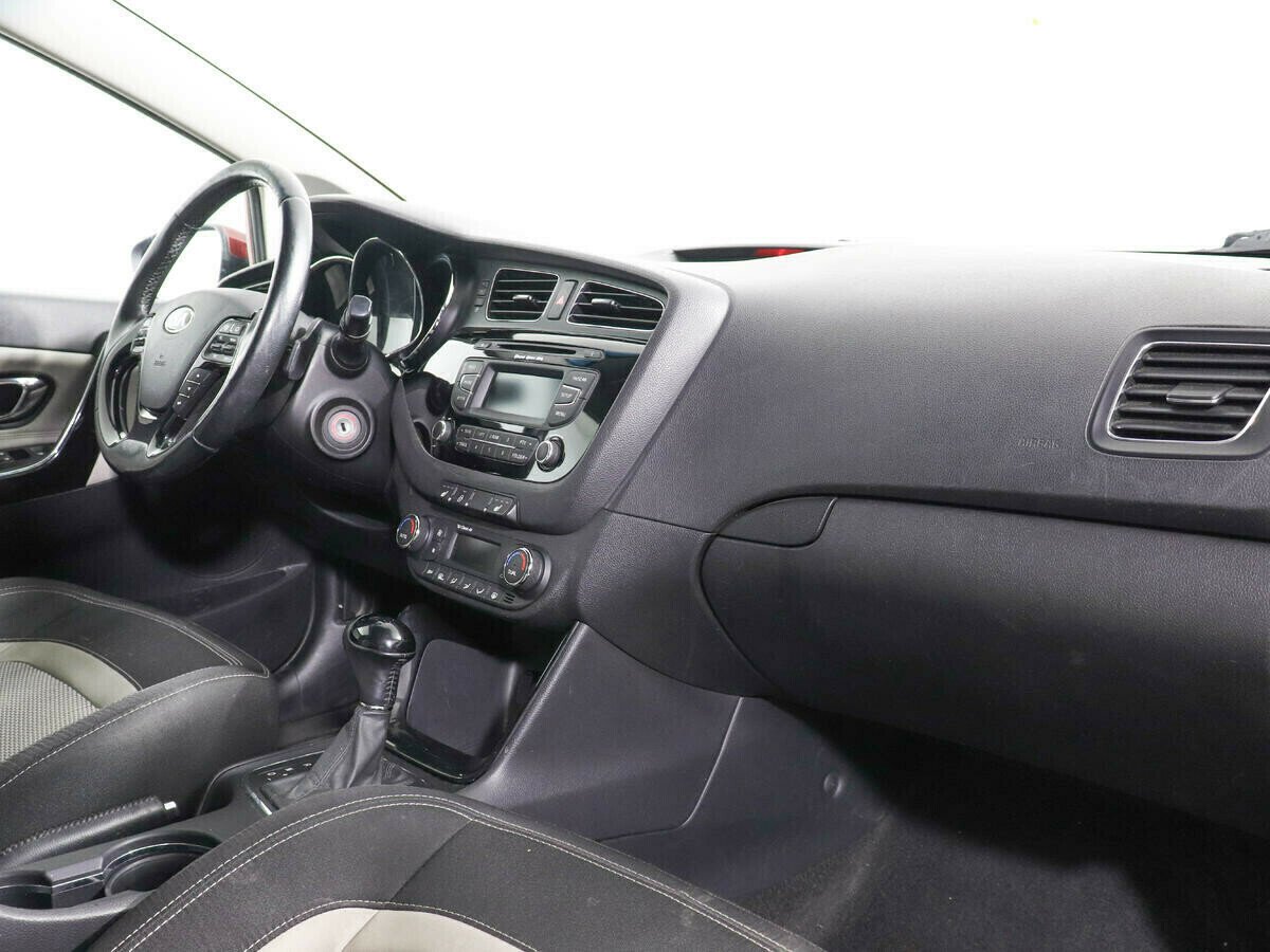 Kia Ceed, 1.6 л, АТ, 2012 фото 1