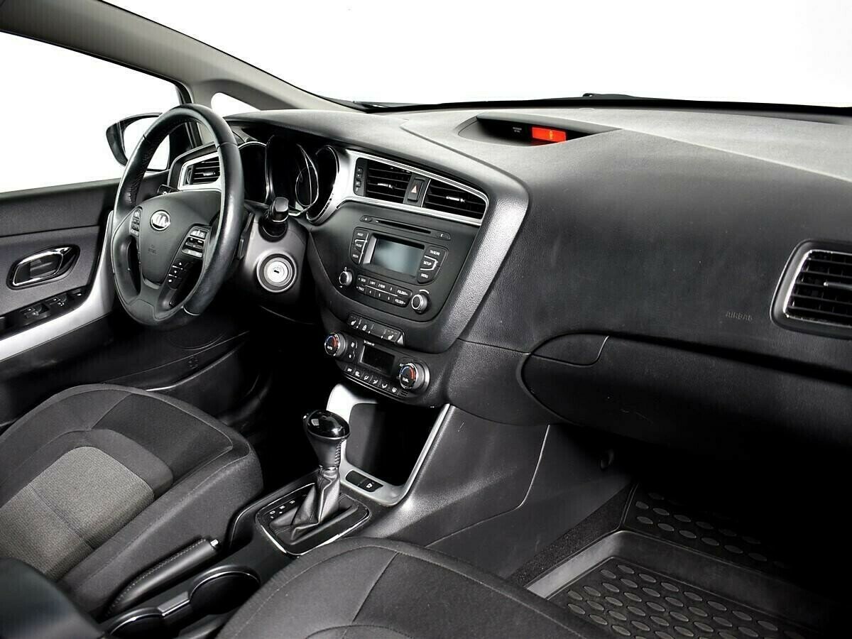 Kia Ceed, 1.6 л, Робот, 2017 фото 2