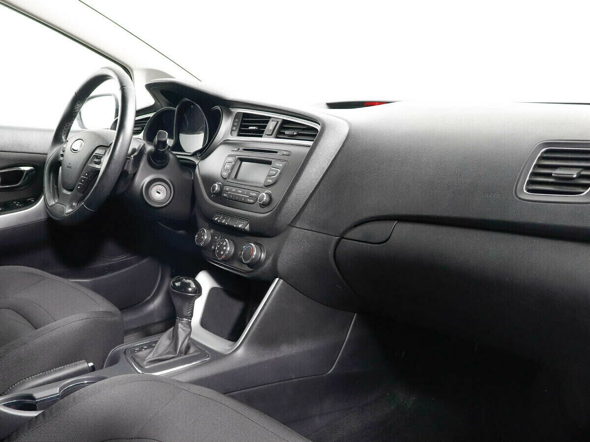 Kia Ceed, 1.6 л, Робот, 2017 фото 1