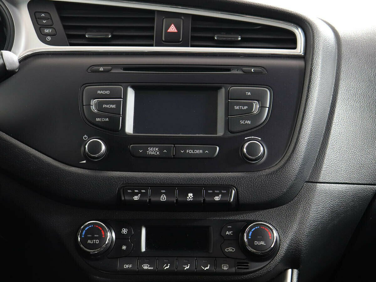 Kia Ceed, 1.6 л, АТ, 2018 фото 2