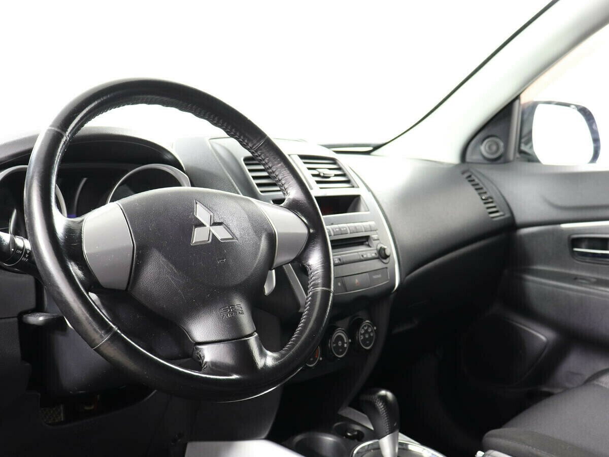 Mitsubishi ASX, 1.8 л, Вариатор, 2010 фото 2