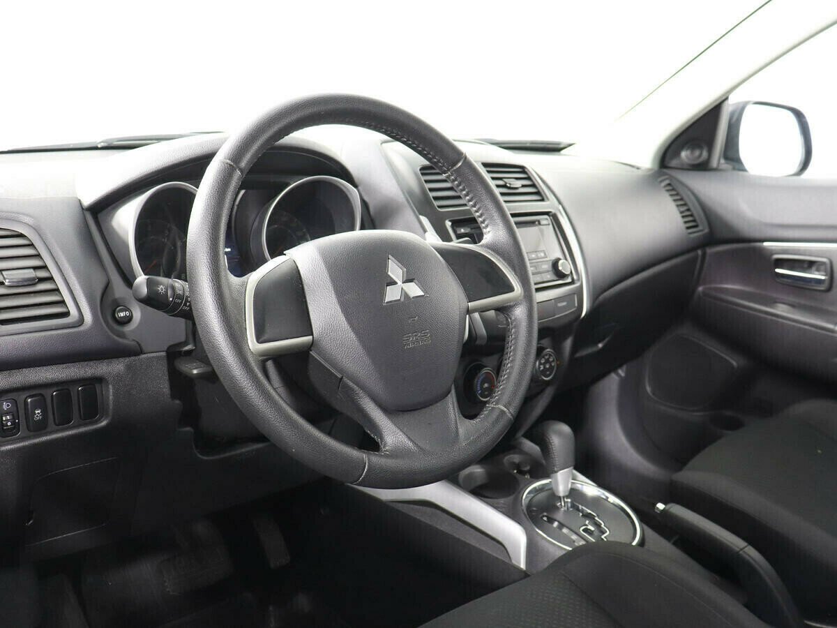 Mitsubishi ASX, 1.8 л, Вариатор, 2013 фото 2