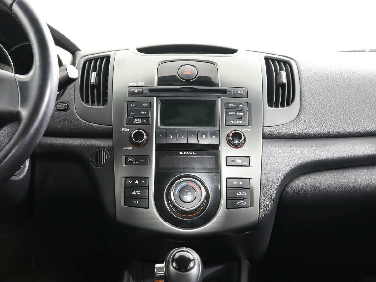 Kia Cerato, 1.6 л, АТ, 2011 фото 2