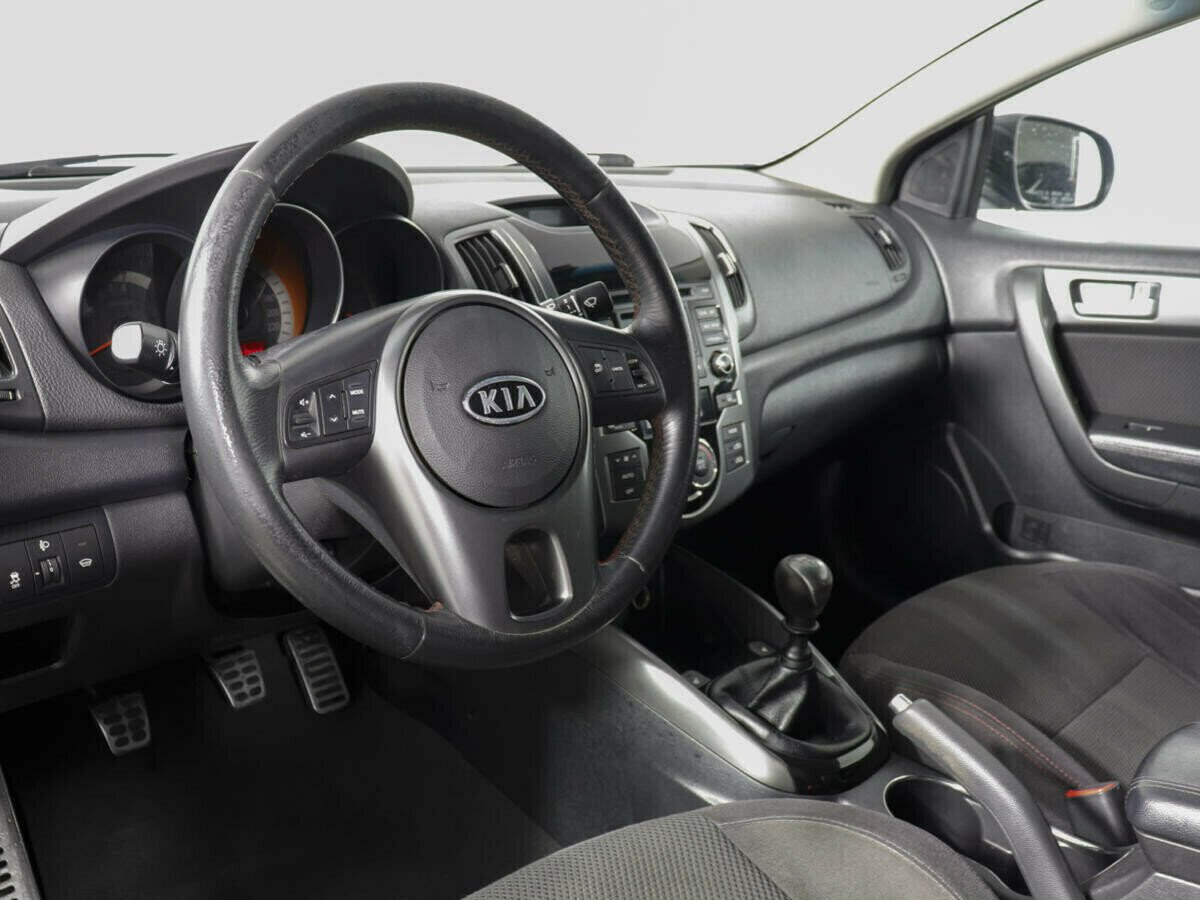 Kia Cerato, 2.0 л, МТ, 2011 фото 7