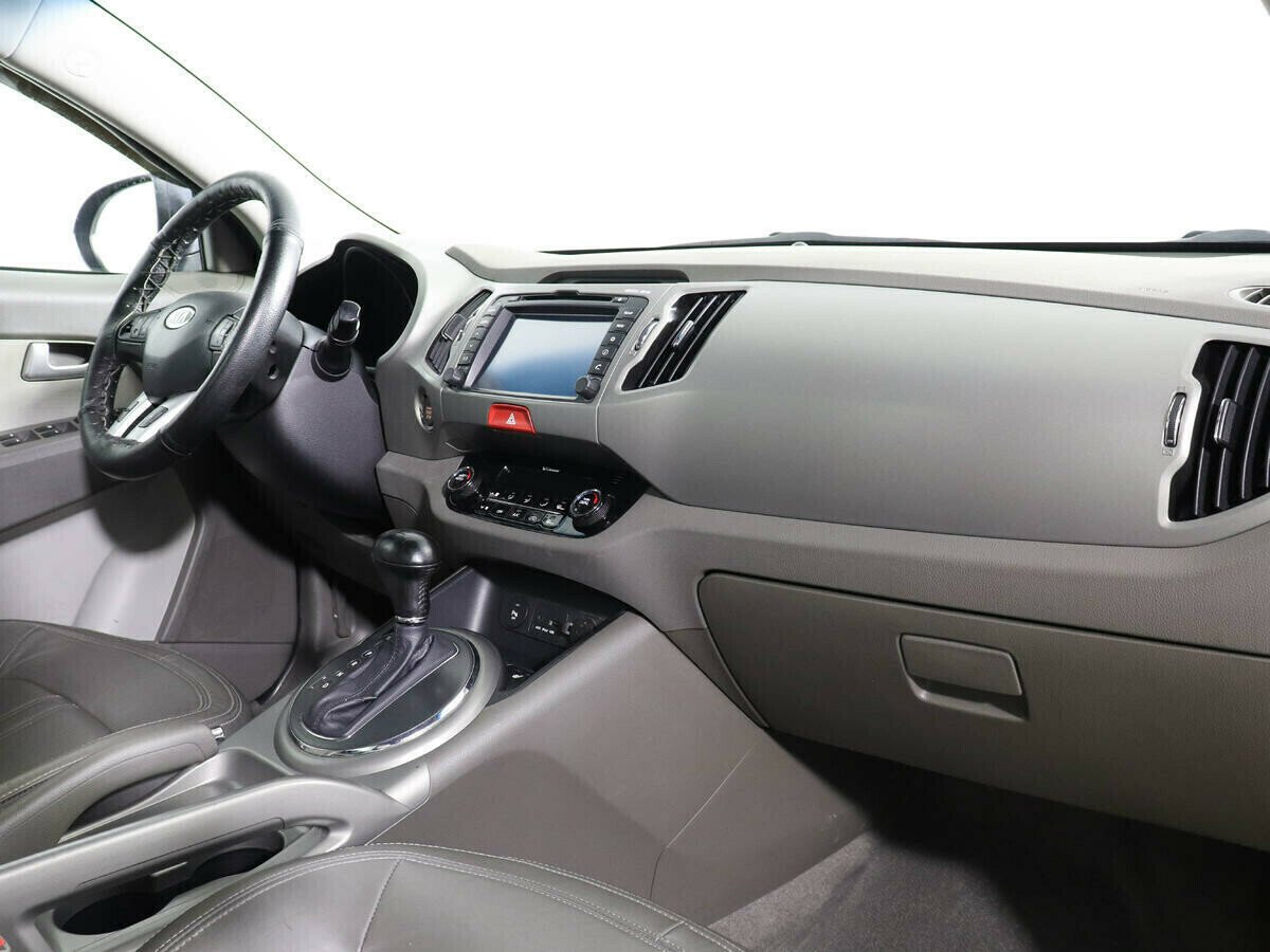 Kia Sportage, 2.0 л, АТ, 2011 фото 1