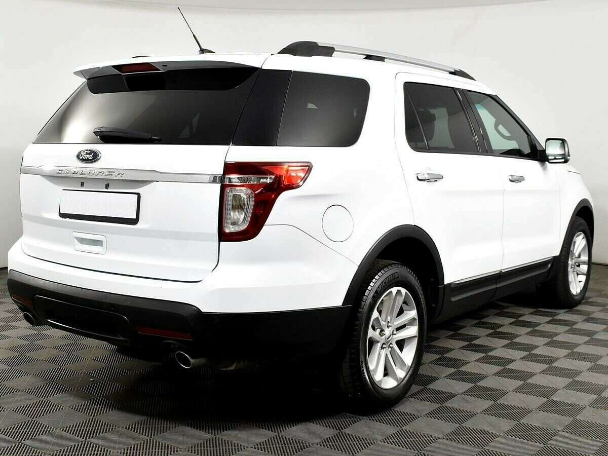 Ford Explorer, 3.5 л, АТ, 2012 фото 5