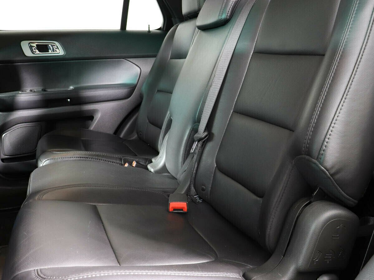 Ford Explorer, 3.5 л, АТ, 2013 фото 1