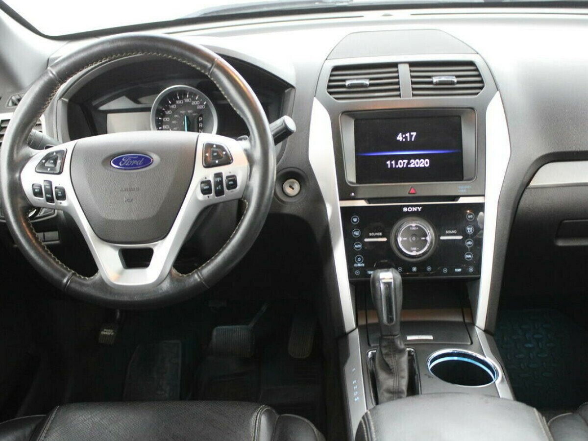 Ford Explorer, 3.5 л, АТ, 2013 фото 7