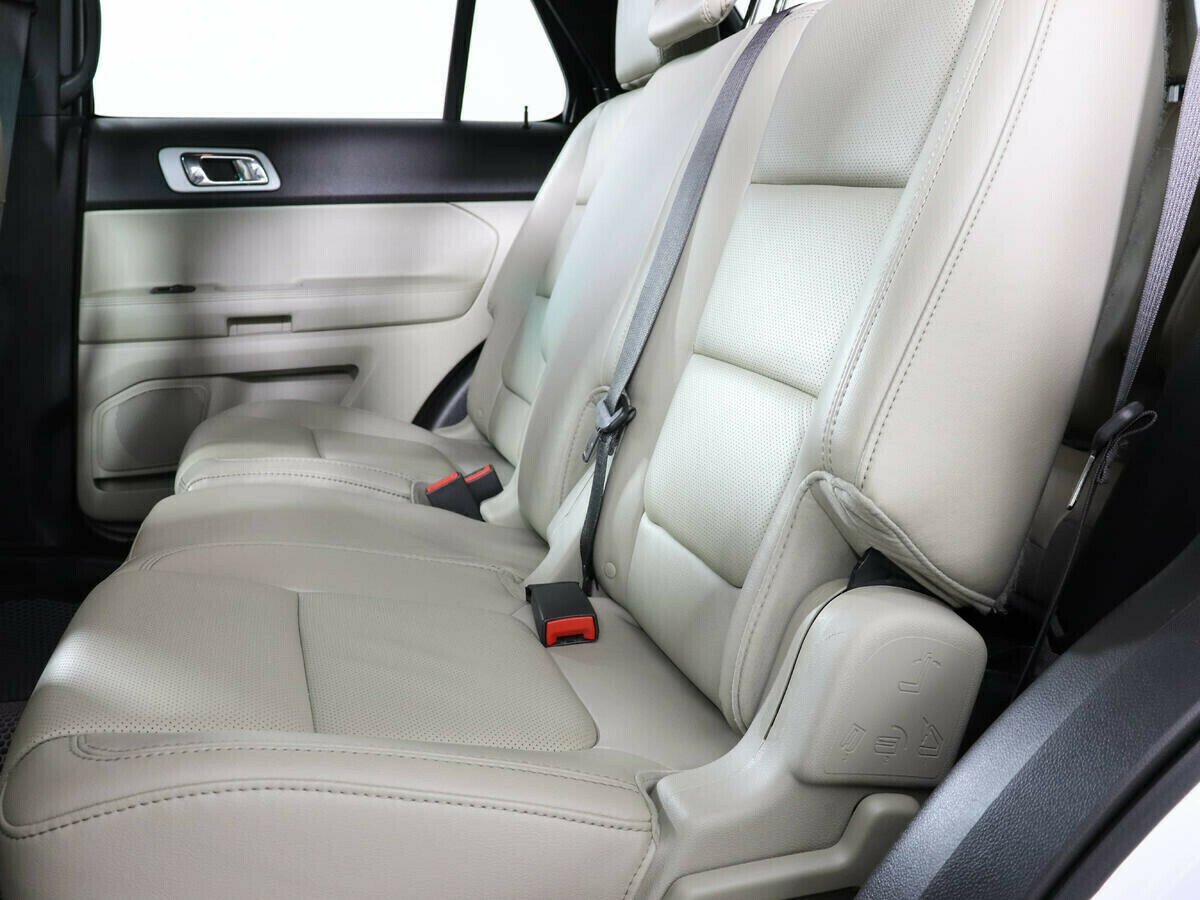 Ford Explorer, 3.5 л, АТ, 2014 фото 12