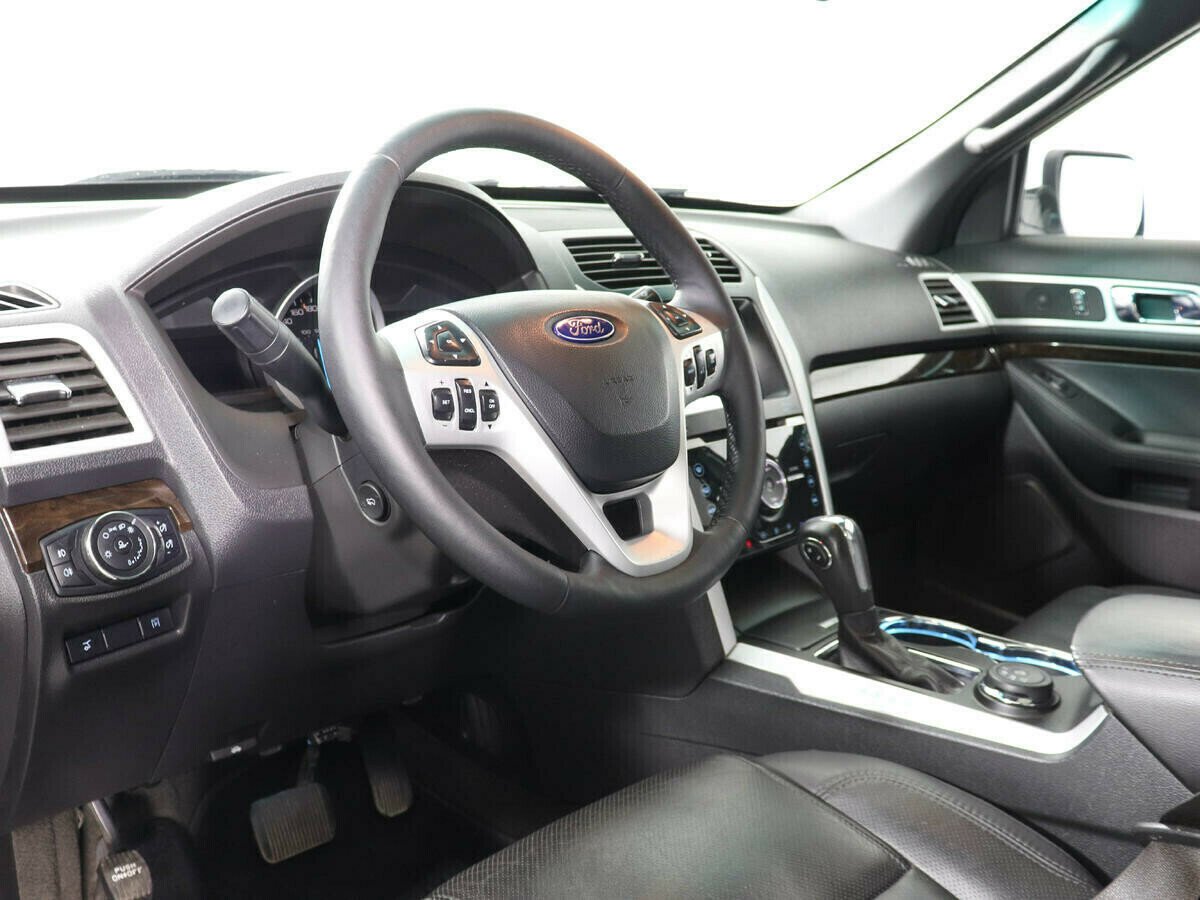 Ford Explorer, 3.5 л, АТ, 2015 фото 7