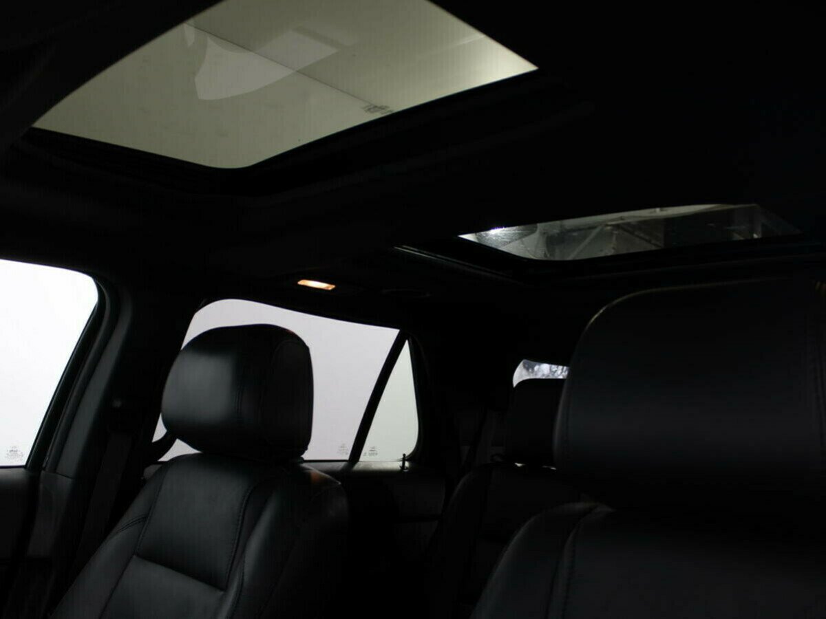 Ford Explorer, 3.5 л, АТ, 2015 фото 2