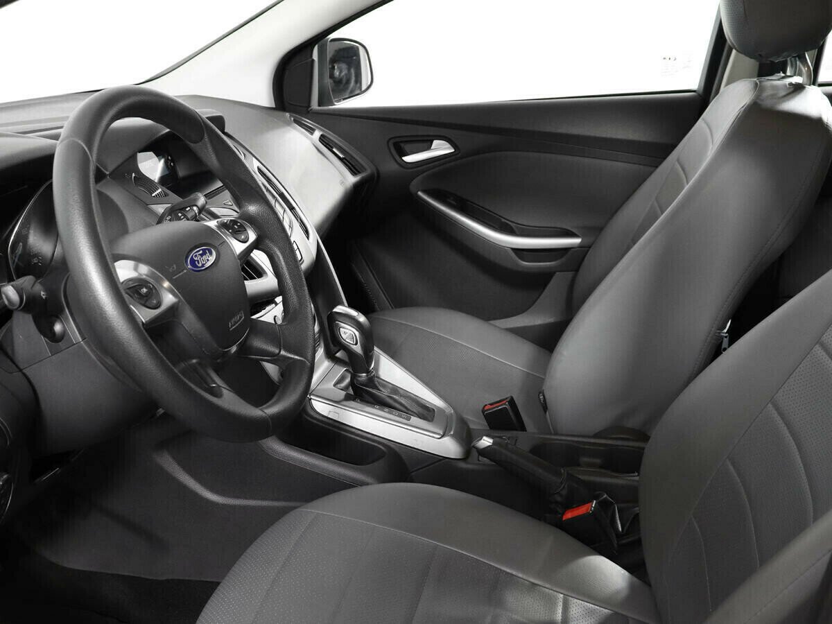 Ford Focus, 1.6 л, Робот, 2013 фото 1