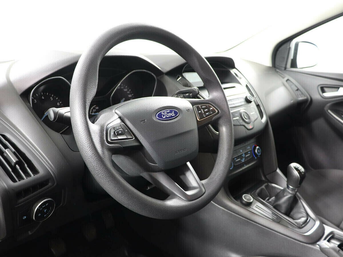 Ford Focus, 1.6 л, МТ, 2017 фото 2