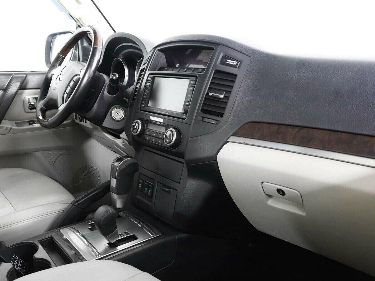 Mitsubishi Pajero, 3.2 л, АТ, 2008 фото 8