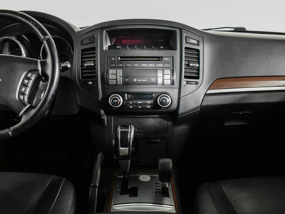 Mitsubishi Pajero, 3.2 л, АТ, 2008 фото 2